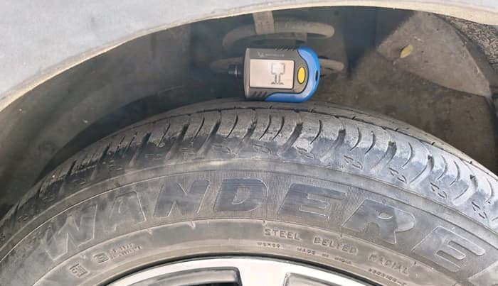 2022 Maruti XL6 ALPHA AT, Petrol, Automatic, 43,629 km, tyre
