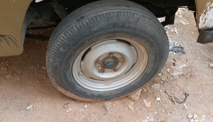 1999 Mahindra JEEP 4*2, Diesel, Manual, 38,250 km, tyre