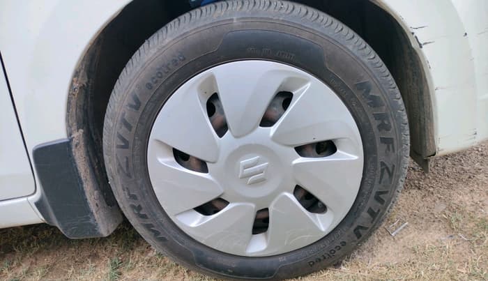 2014 Maruti Celerio VXI, CNG, Manual, 1,04,660 km, tyre