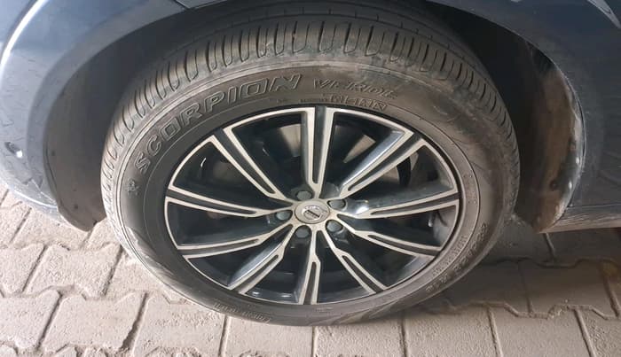2019 Volvo XC 60 D5 INSCRIPTION, Diesel, Automatic, 71,456 km, tyre