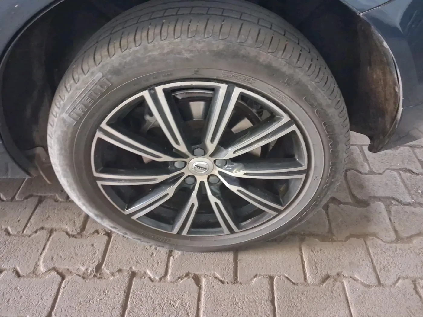 2019 Volvo XC 60 D5 INSCRIPTION, Diesel, Automatic, 71,456 km, tyre