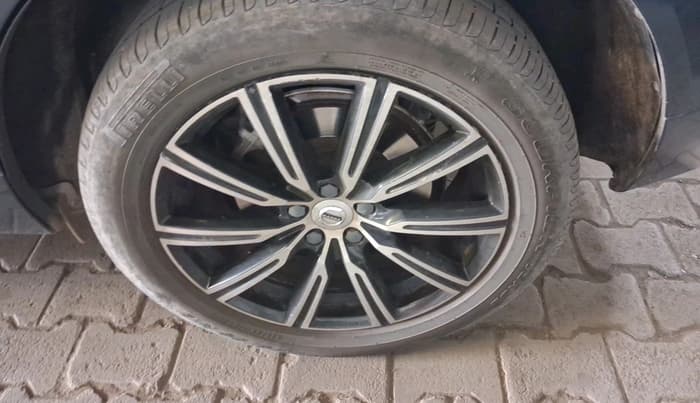 2019 Volvo XC 60 D5 INSCRIPTION, Diesel, Automatic, 71,456 km, tyre
