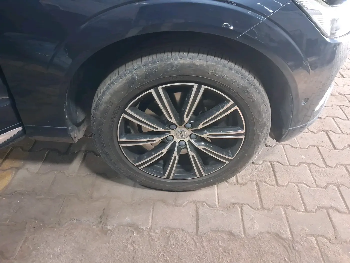 2019 Volvo XC 60 D5 INSCRIPTION, Diesel, Automatic, 71,456 km, tyre