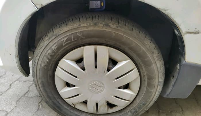 2015 Maruti Alto 800 LXI, CNG, Manual, 94,271 km, tyre
