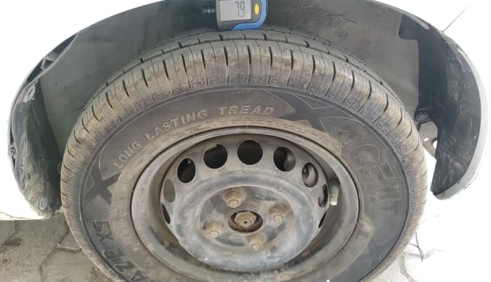 2015 Maruti Alto 800 LXI, CNG, Manual, 94,271 km, tyre
