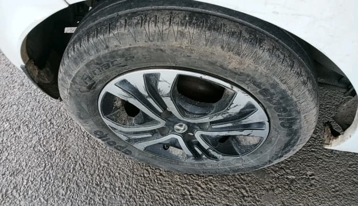 2019 Tata Tiago XZ PETROL, CNG, Manual, 70,142 km, tyre