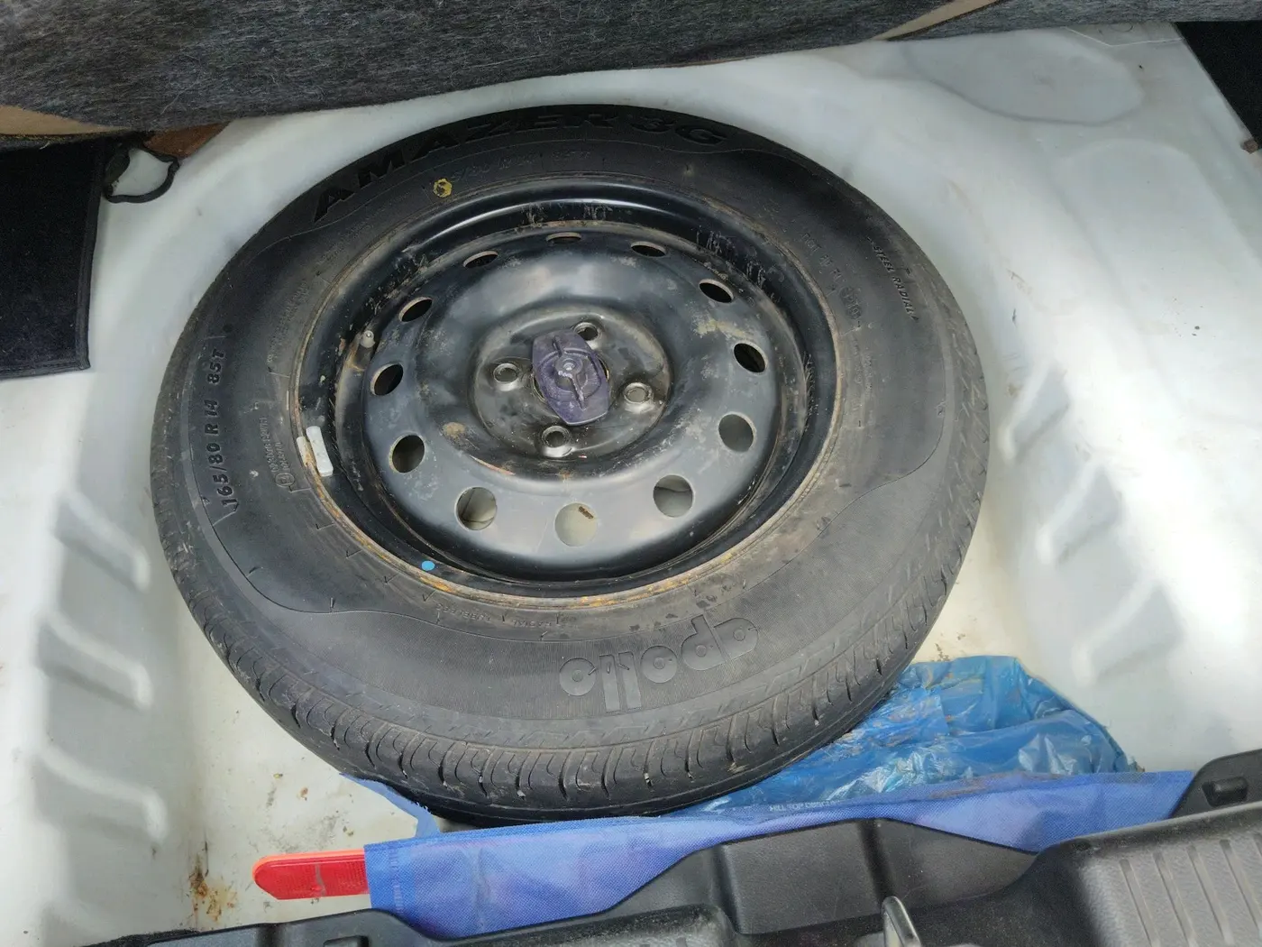 2019 Maruti Dzire VXI, Petrol, Manual, 36,993 km, tyre