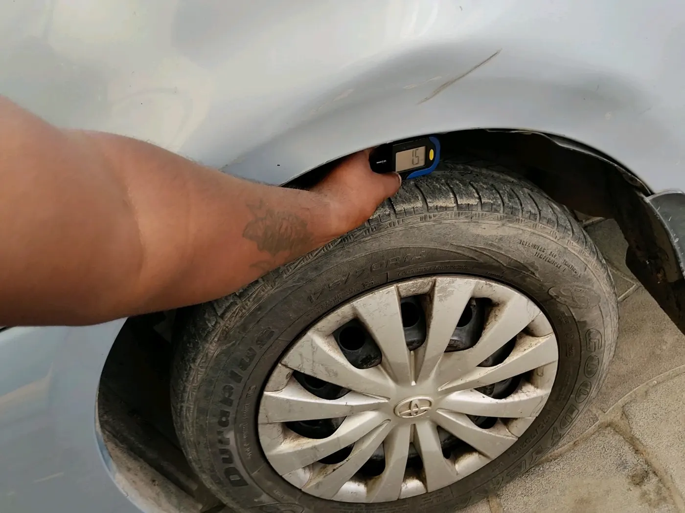 2011 Toyota Etios G, Petrol, Manual, 99,730 km, tyre