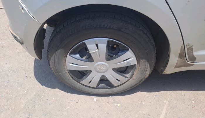 2011 Maruti Swift VXI, Petrol, Manual, 1,01,826 km, tyre
