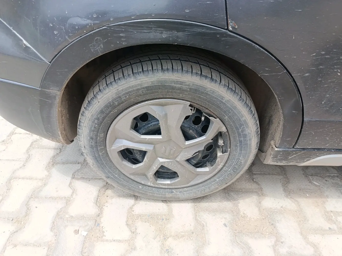 2015 Maruti S Cross DELTA 1.3, Diesel, Manual, 1,94,983 km, tyre