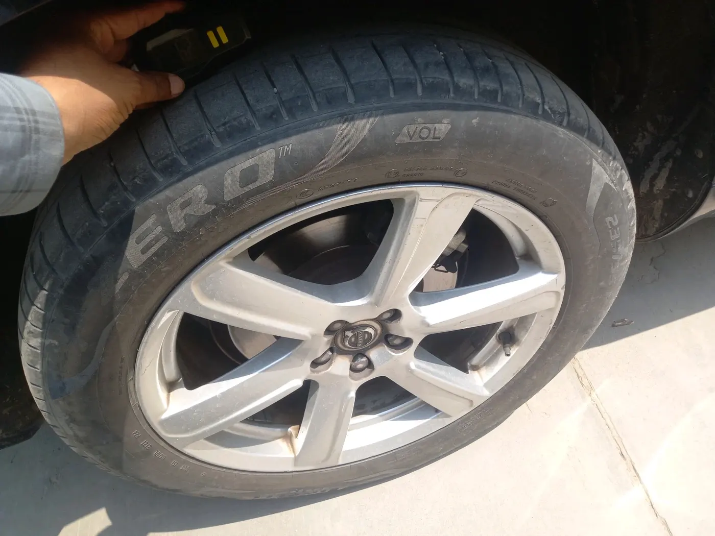 2018 Volvo XC 90 D5 Inscription, Diesel, Automatic, 67,518 km, tyre
