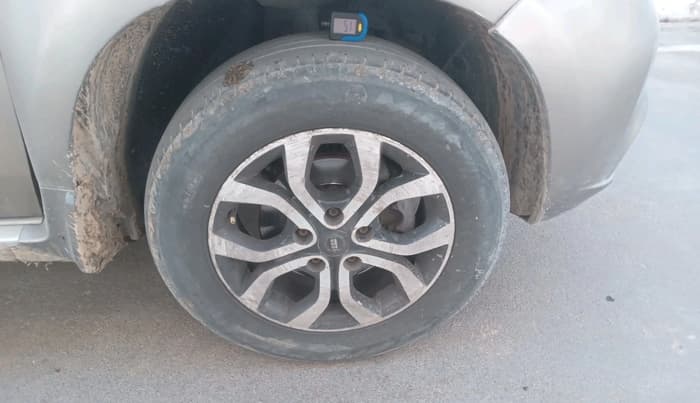2016 Nissan Terrano XL O (D), Diesel, Manual, 90,278 km, tyre