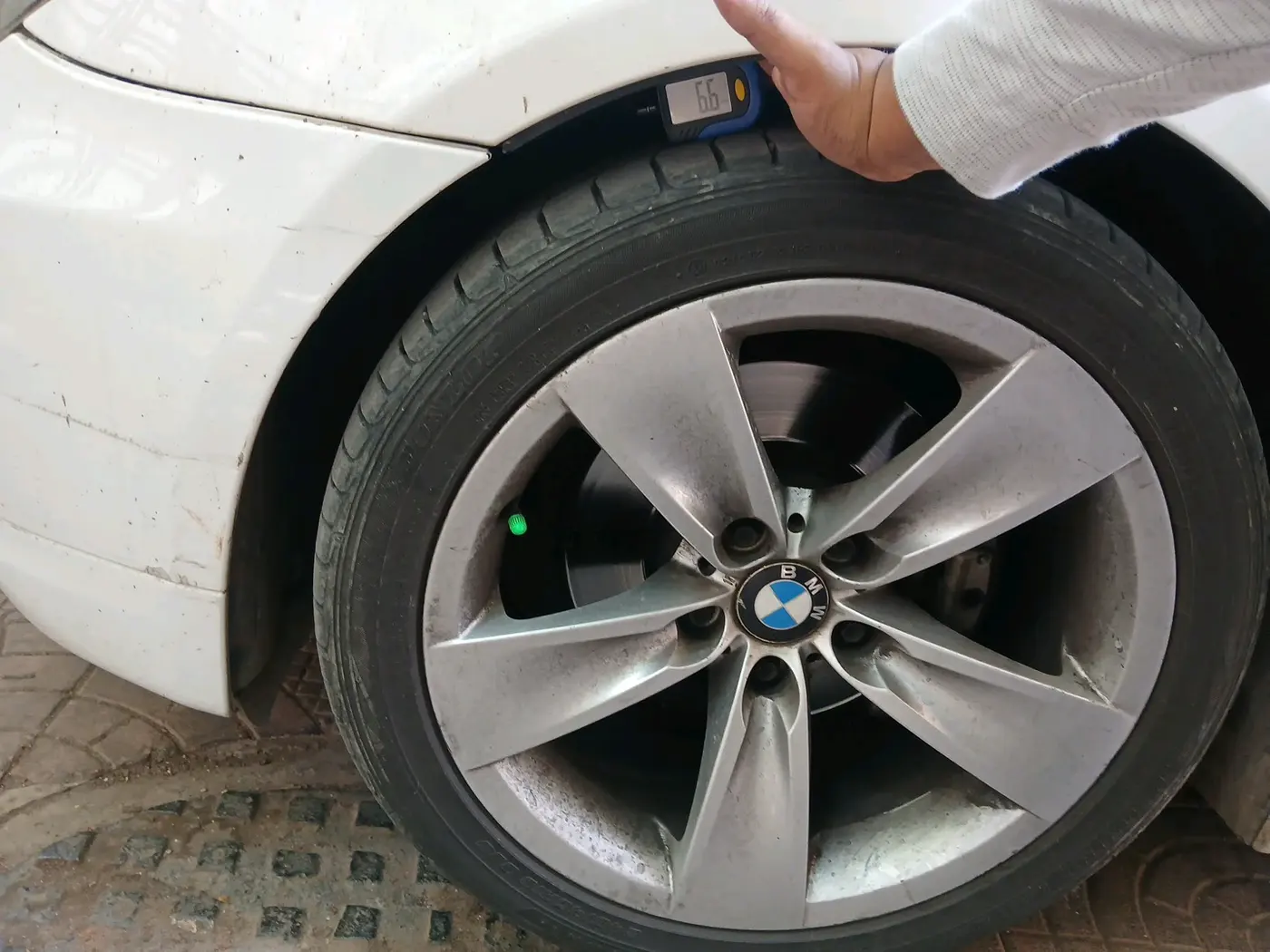 2009 BMW 5 Series 530I, Petrol, Automatic, 85,339 km, tyre
