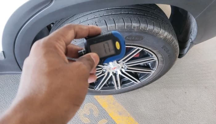 2022 KIA SELTOS HTE 1.5 PETROL, Petrol, Manual, 38,776 km, tyre