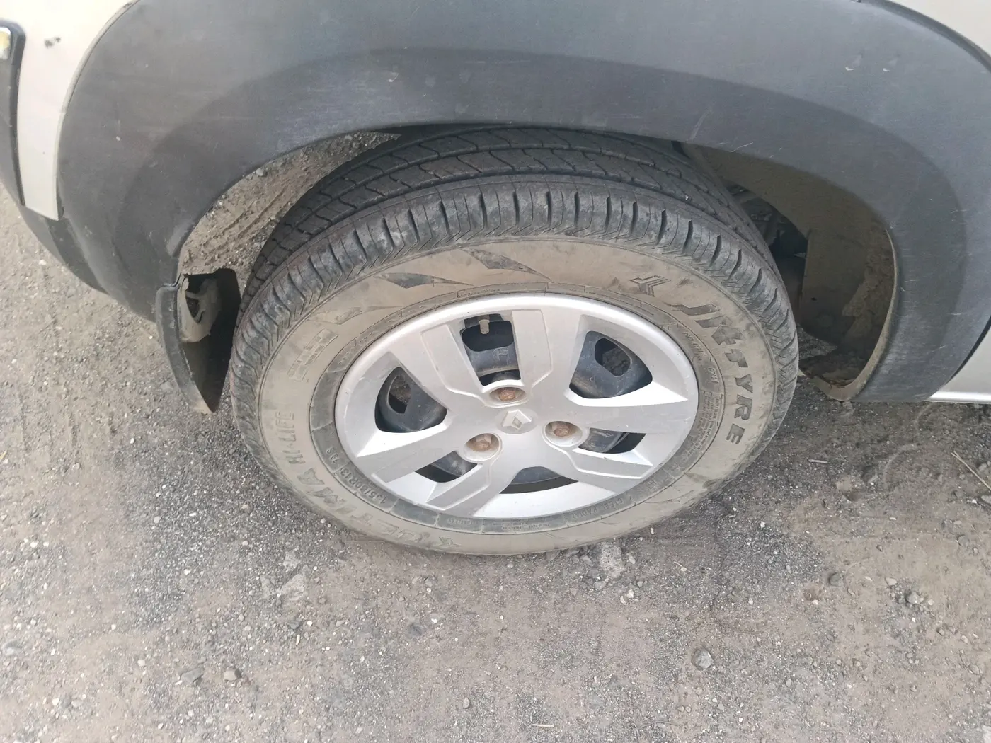2019 Renault Kwid RXL, Petrol, Manual, 89,082 km, tyre