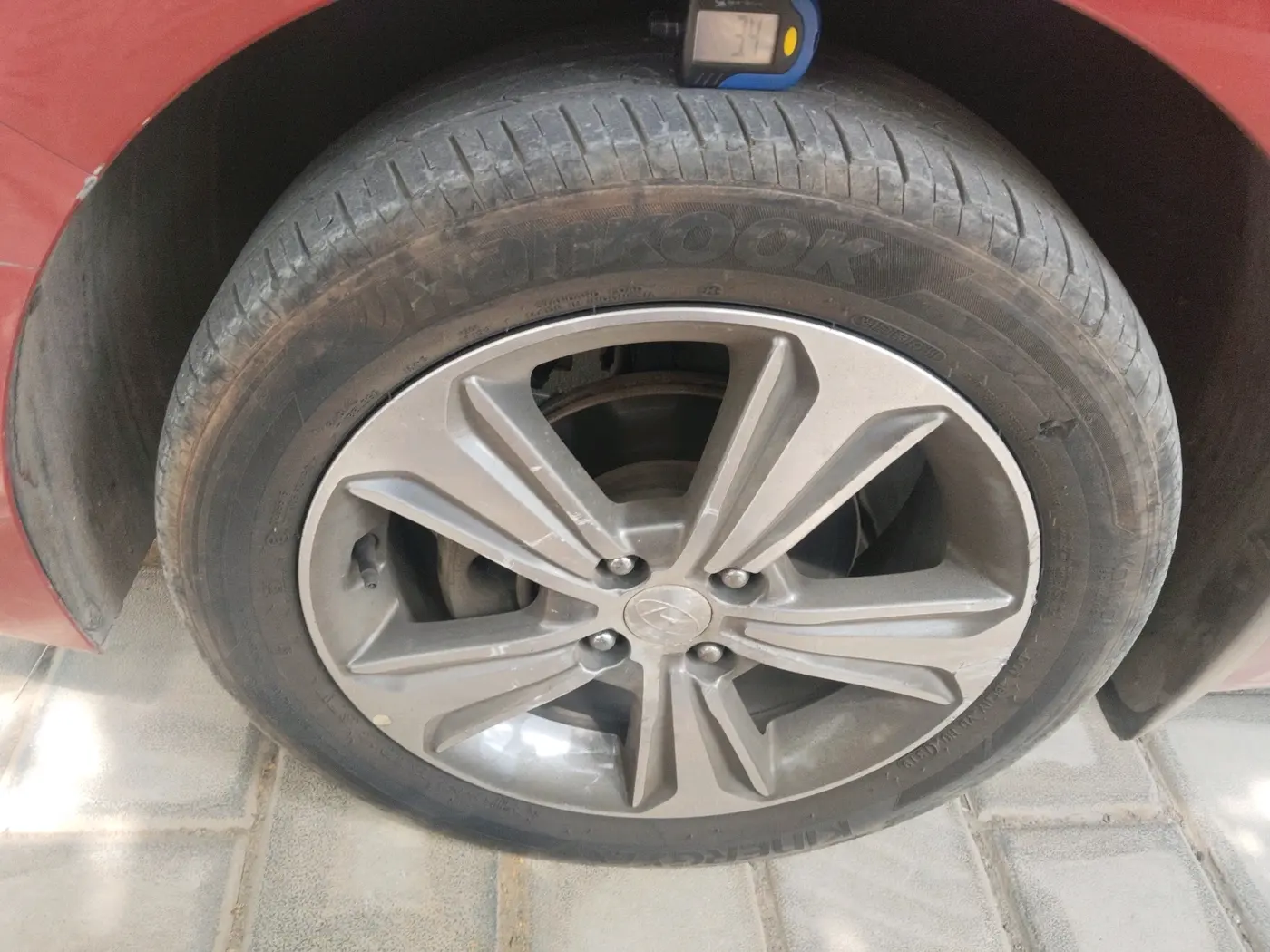 2019 Hyundai Verna 1.6 VTVT SX, Petrol, Manual, 28,084 km, tyre