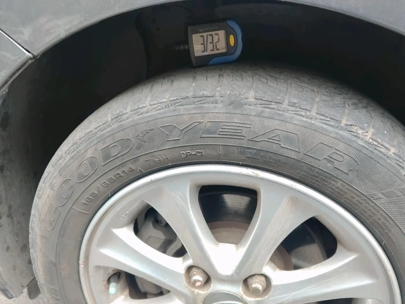 2014 Hyundai Grand i10 SPORTZ AT 1.2 KAPPA VTVT, Petrol, Automatic, 63,723 km, tyre