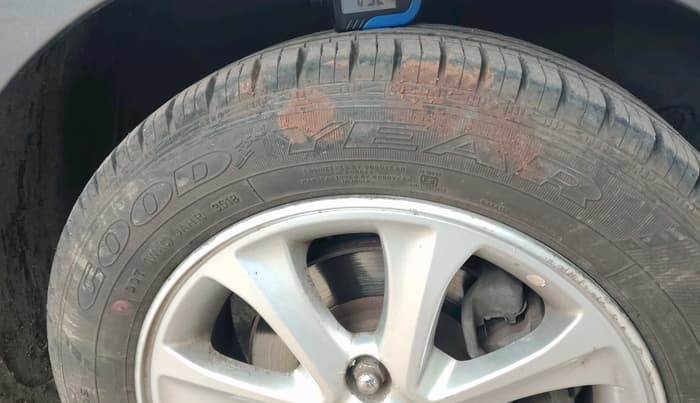 2014 Hyundai Grand i10 SPORTZ AT 1.2 KAPPA VTVT, Petrol, Automatic, 63,723 km, tyre