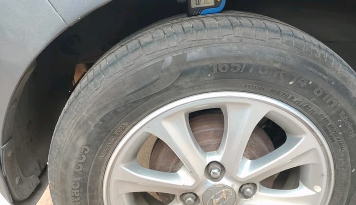 2014 Hyundai Grand i10 SPORTZ AT 1.2 KAPPA VTVT, Petrol, Automatic, 63,723 km, tyre