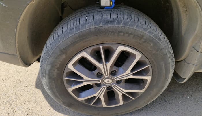 2020 Renault Duster RXZ 1.5 PETROL MT, Petrol, Manual, 34,312 km, tyre