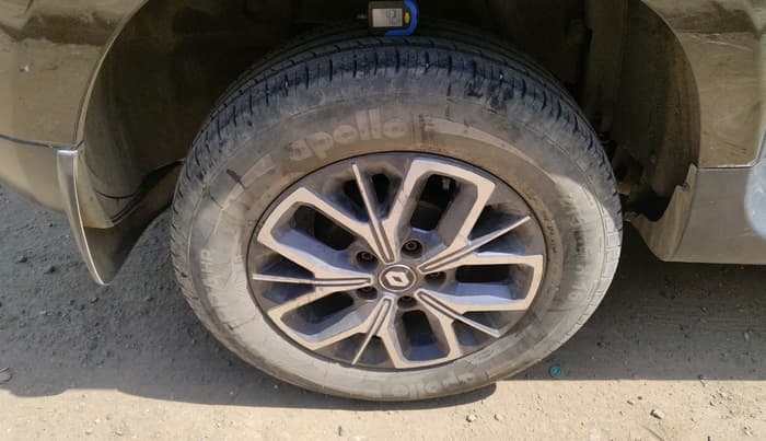 2020 Renault Duster RXZ 1.5 PETROL MT, Petrol, Manual, 34,312 km, tyre