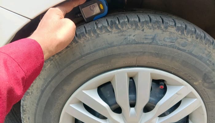 2017 Maruti Dzire VDI, Diesel, Manual, 40,964 km, tyre
