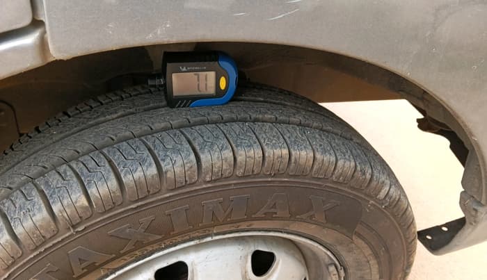2020 Maruti Eeco 7 STR, CNG, Manual, 51,761 km, tyre