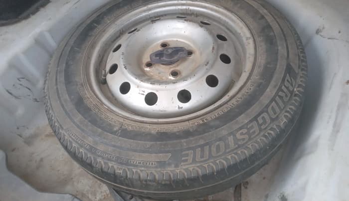 2018 Maruti Dzire VDI, Diesel, Manual, 55,440 km, tyre