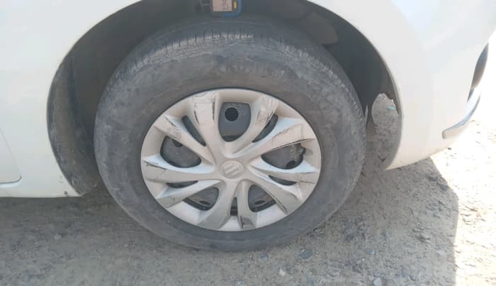 2018 Maruti Dzire VDI, Diesel, Manual, 55,440 km, tyre