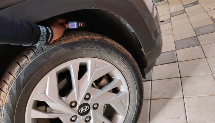 2023 Hyundai Creta SX 1.5 PETROL, Petrol, Manual, 33,545 km, tyre