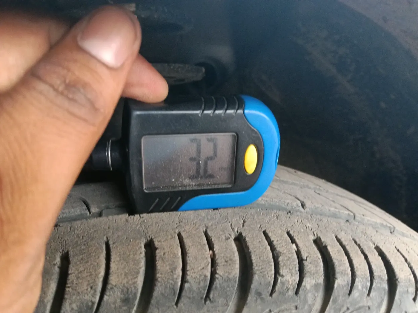 2021 Maruti Baleno DELTA PETROL 1.2, CNG, Manual, 1,43,117 km, tyre