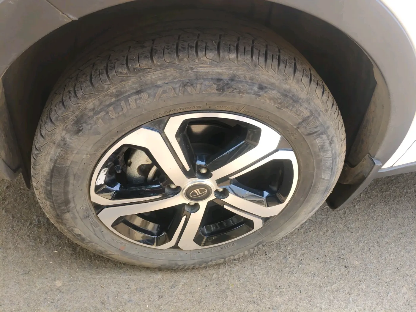 2023 Tata NEXON XZA PLUS PETROL, Petrol, Automatic, 16,266 km, tyre