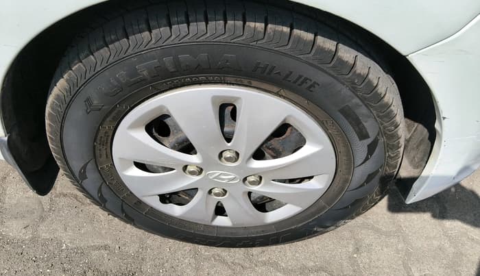 2012 Hyundai i10 SPORTZ 1.2, Petrol, Manual, 33,180 km, tyre