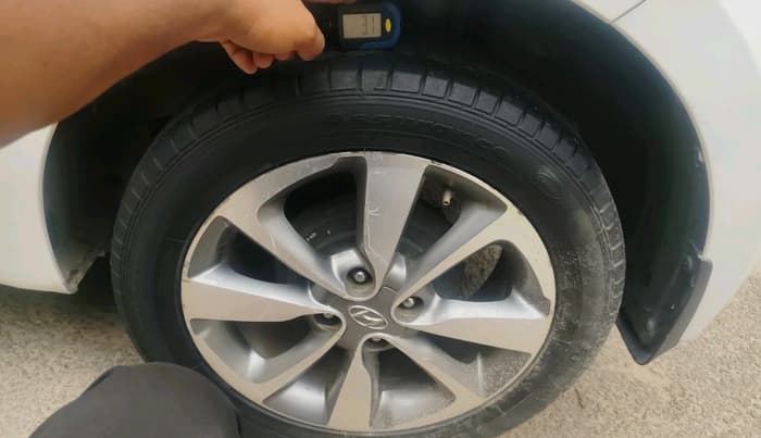 2017 Hyundai Elite i20 ASTA 1.2 (O), Petrol, Manual, 34,884 km, tyre