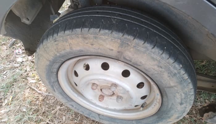 2018 Maruti Wagon R 1.0 LXI CNG, CNG, Manual, 89,267 km, tyre
