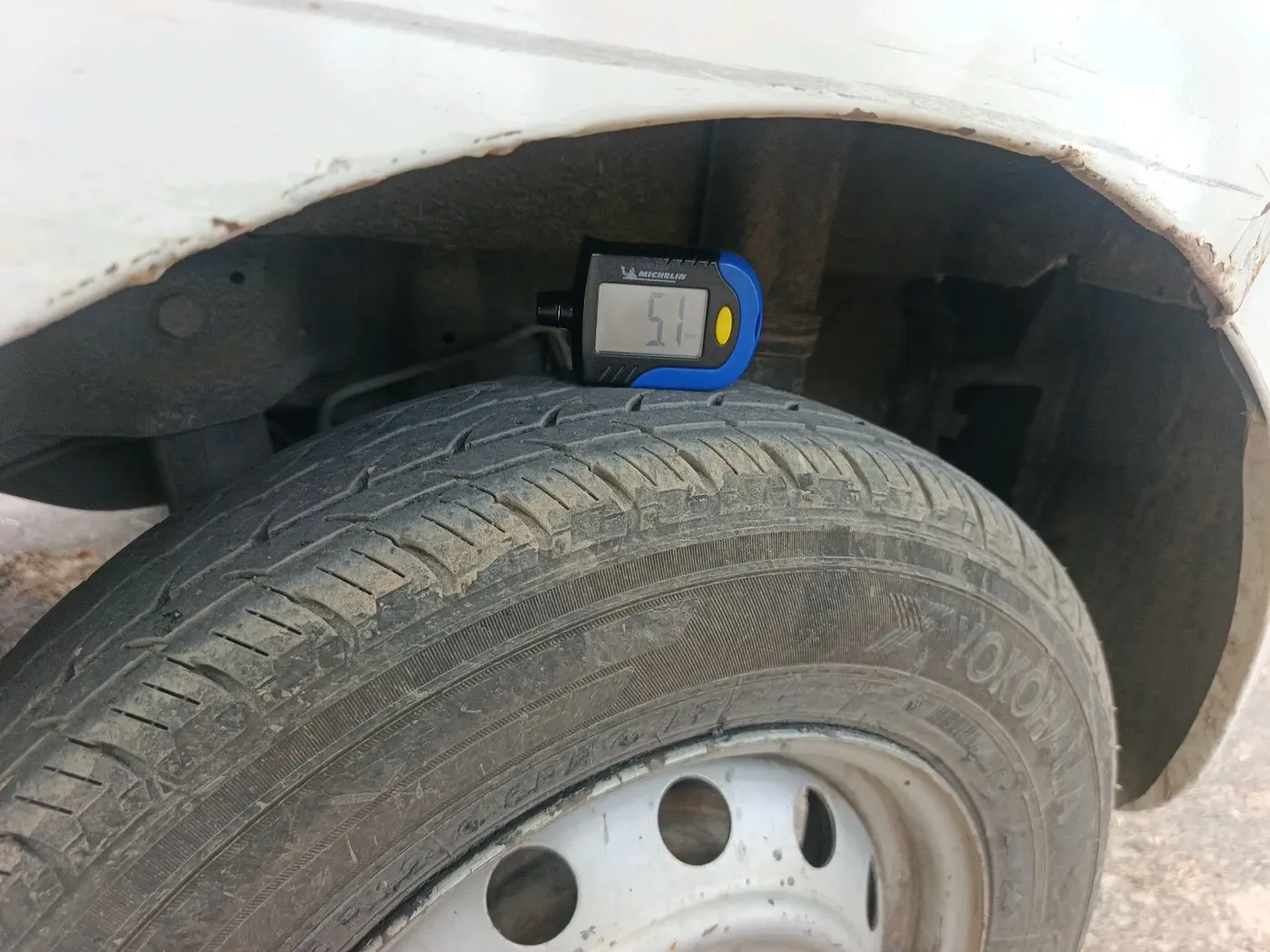 2013 Hyundai Eon D-LITE+, Petrol, Manual, 1,15,168 km, tyre
