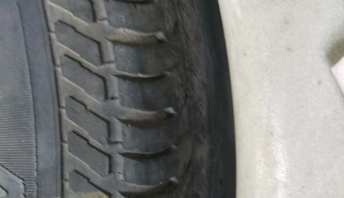 2011 Maruti Ritz LXI, Petrol, Manual, 77,890 km, tyre