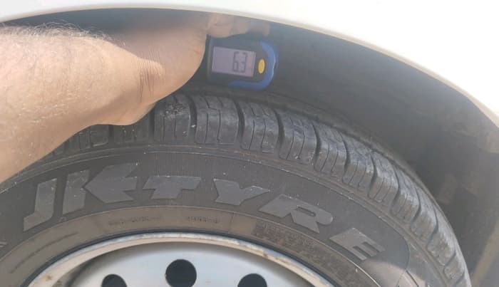 2011 Maruti Ritz LXI, Petrol, Manual, 77,890 km, tyre
