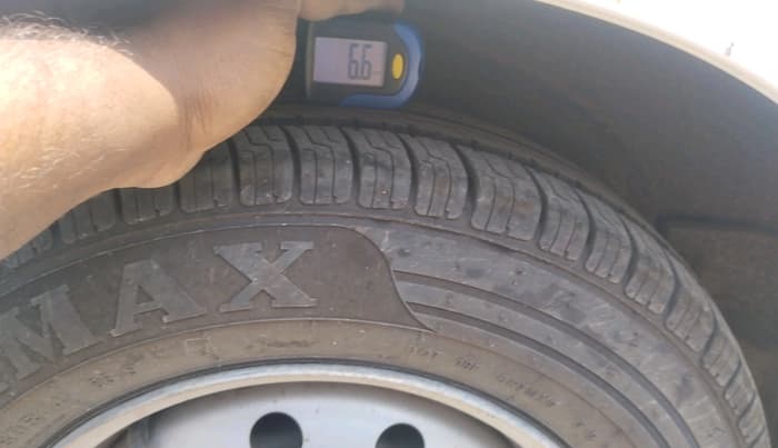 2011 Maruti Ritz LXI, Petrol, Manual, 77,890 km, tyre