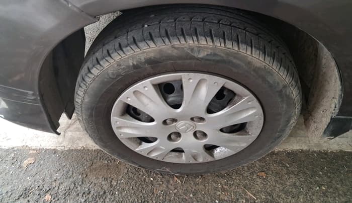 2016 Honda Amaze 1.2L I-VTEC S, Petrol, Manual, 49,564 km, tyre