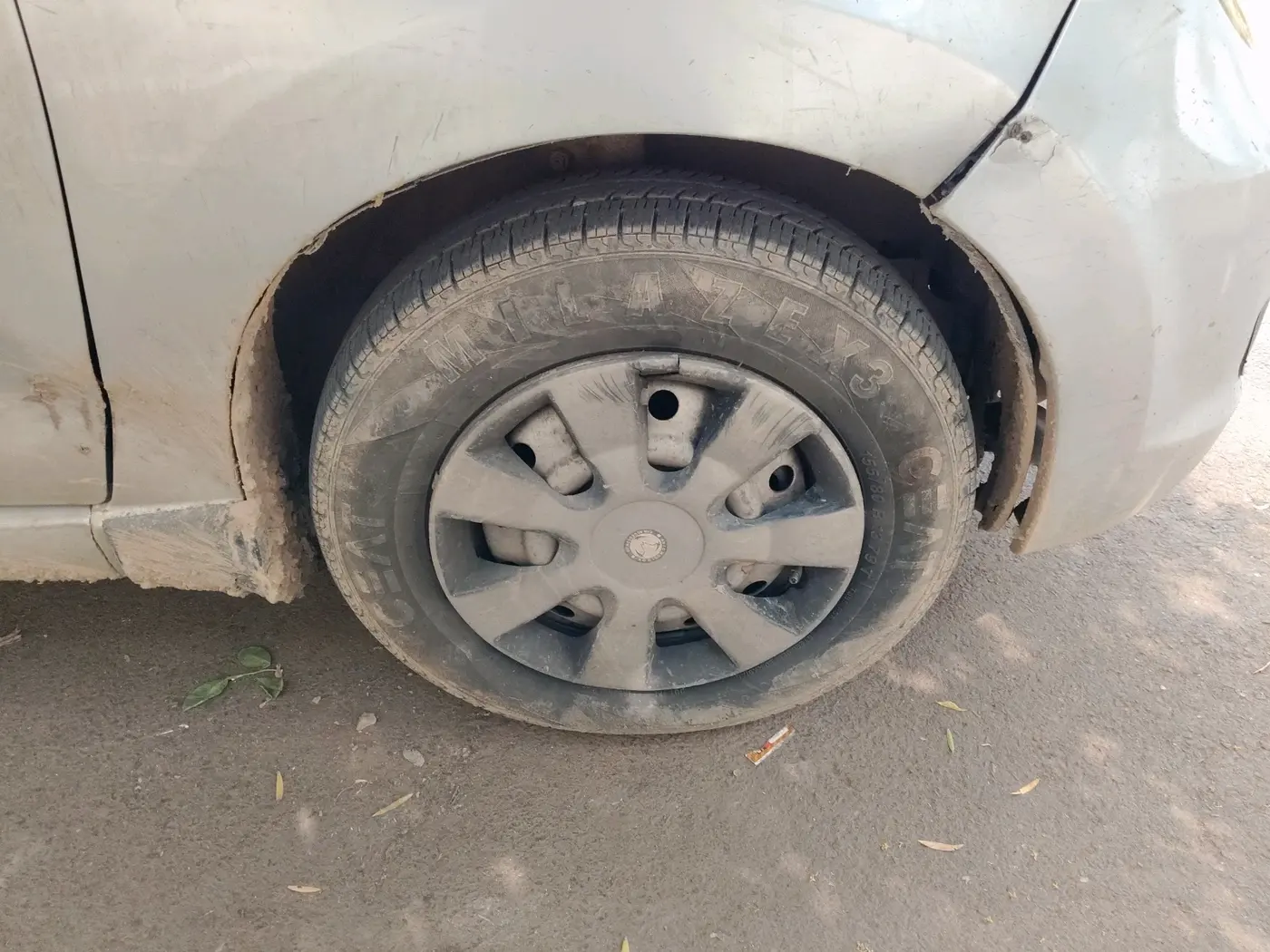 2011 Maruti A Star LXI, Petrol, Manual, 98,025 km, tyre