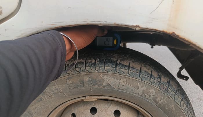 2014 Maruti Alto 800 VXI, CNG, Manual, 1,11,910 km, tyre