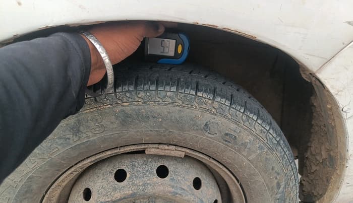 2014 Maruti Alto 800 VXI, CNG, Manual, 1,11,910 km, tyre