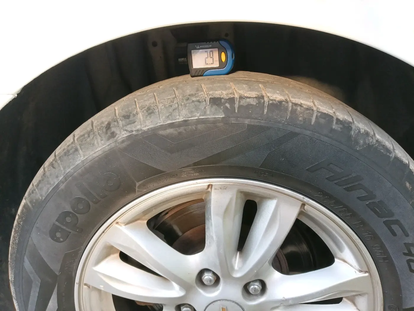 2016 Chevrolet Cruze LTZ AT, Diesel, Automatic, 70,364 km, tyre