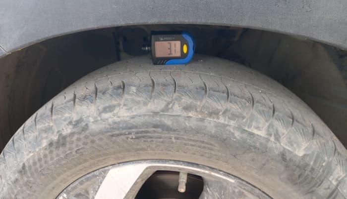 2021 Hyundai VENUE SX 1.0 TURBO, Petrol, Manual, 1,26,633 km, tyre