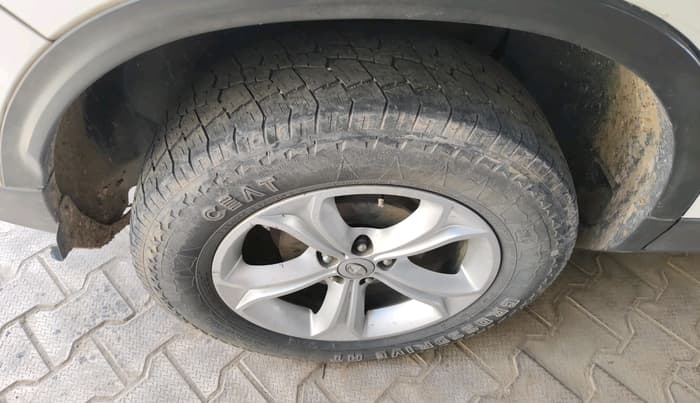2022 Tata Harrier XTA 2.0L KRYOTEC PLUS, Diesel, Automatic, 95,003 km, tyre