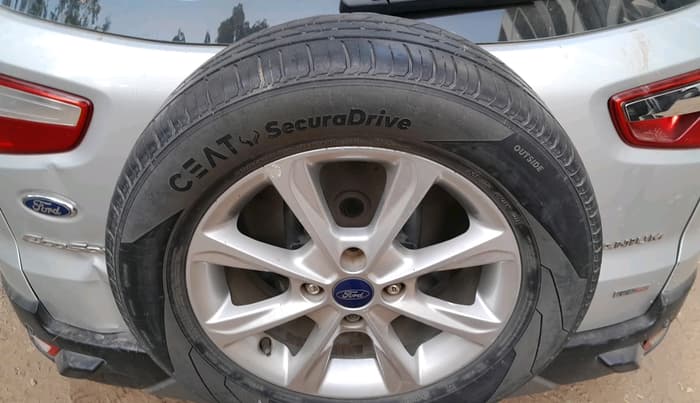 2019 Ford Ecosport TITANIUM 1.5L DIESEL, Diesel, Manual, 1,60,000 km, tyre