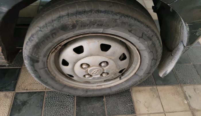 2008 Hyundai Santro Xing GLS, Petrol, Manual, 1,12,494 km, tyre