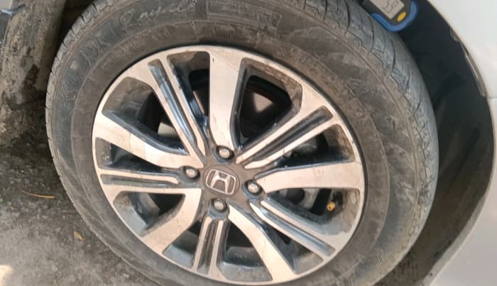 2021 Honda City 1.5L I-VTEC V MT 5TH GEN, Petrol, Manual, 1,11,498 km, tyre