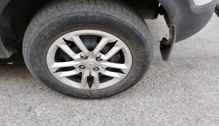2022 Renault TRIBER RXT, Petrol, Manual, 24,072 km, tyre